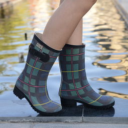 飞鹤女鞋与劳保服装加盟店市场分析